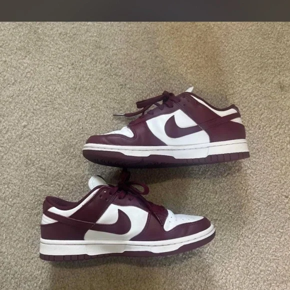 Nike Dunks - Picture 2 of 3